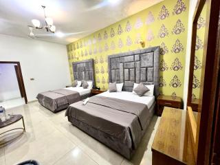 Amada Family Guest House - Karachi - 8