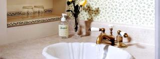 Romantic Couples' Getaway with Jacuzzi Bathtub in Mad River Valley, Vermont - Warren - 3