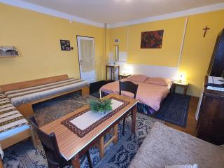 Privat Henry - Liptovský Mikuláš - 9