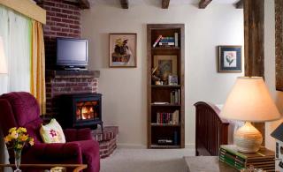 Cozy Vacation Rental in Countryside Bed and Breakfast in Warren, Vermont - Warren - 4