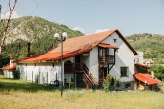 Casa BOBO - Baia de Fier - 0