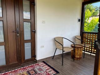 Hill's Peak - Cacica - 5