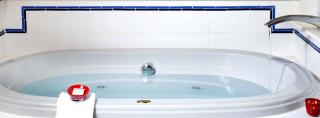Lovely Suite Rental for Two at Countryside Bed and Breakfast in Warren, Vermont - Warren - 1