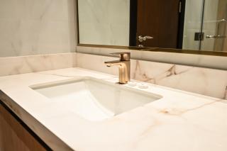 Luxury Studio Near Burj Khalifa - 2