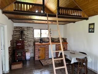 Hill's Peak - Cacica - 9