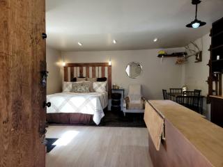 Unique Cabin Rental in Colorado for a Weekend Getaway in the USA - 4
