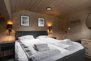 4-Bedroom Ski-In Family Cabin at Geilolia hyttetun - Hol - 4