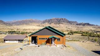 Dog-Friendly Cabin with Panoramic Mountain Views in Wyoming - 6
