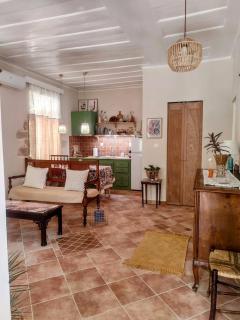 Maroudas Traditional Guest House - Vathi - 3