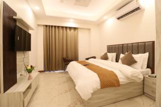 Chic Studio Apartment Steps from Medanta Medicity - Gurgaon - 0