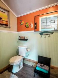 Gorgeous Waterfront Studio Cabin Rental on Lake George near Palm Coast, Florida - Seville - 1