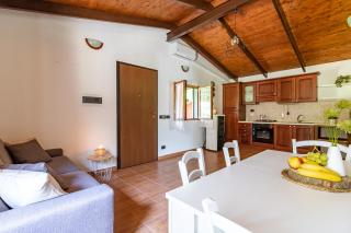Villa Vacanze le 4 Querce Piscina BBQ Natura - 5