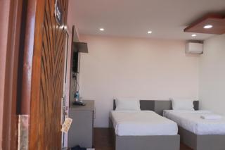 Hotel Gadhi View & Resort - - 5