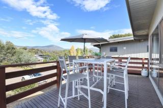 Redgum Apartment - Merrijig - Sleeps 7 - 2