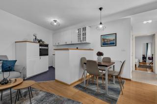 Hidden Garden , Stylish Stay in Makarska Old Town - 1