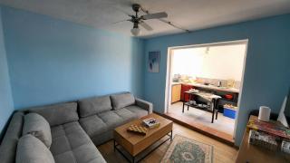 Roof Garden Apt Split Center - 8