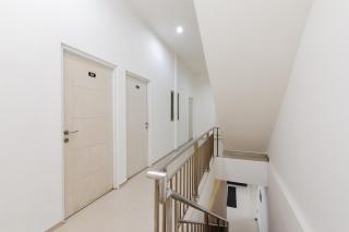 RedDoorz at Jatiwaringin near Exit Toll Pondok Gede - - 7