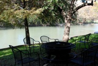 Spacious Cabin Rental Overlooking the Guadalupe River near Austin, Texas - 6