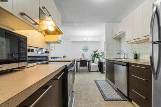 Stylish 2BR by Stampede Free Parking Terrasse - Calgary - 3
