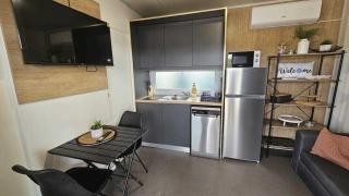 Mobile Homes L & L with shared pool - Pirovac - 3