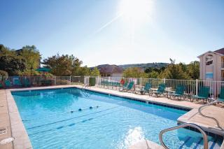 Wyndham Branson Falls 2BR Apartment with Resort Access - Branson - 9