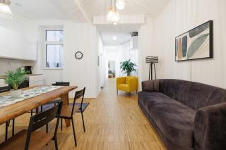 86 sqm with private courtyard - 3 Bedrooms - Vienne - 0
