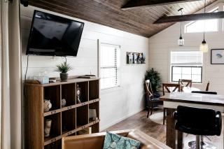 Cute Tiny House Glamping Destination near Lake of Egypt, Illinois - Marion - 6