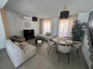 4 bedroom duplex Penthouse Califa - 8