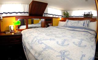 Unique Yacht Rental in a Peaceful Setting on Damariscotta River, Maine - Damariscotta - 2
