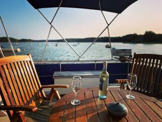 Unique Yacht Rental in a Peaceful Setting on Damariscotta River, Maine - 8