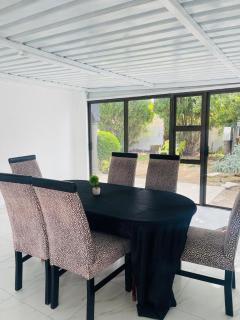 M2B guest lodge - Mahikeng - 3