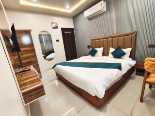 Marco luxury hotel - Anand - 5