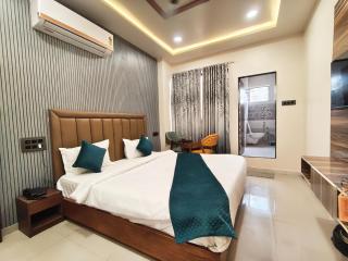 Marco luxury hotel - Anand - 2