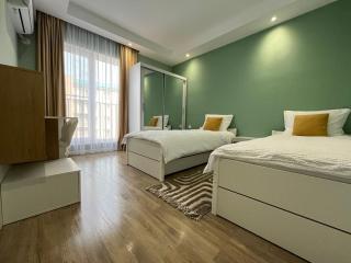 Modern 4 Room Balcony & Pool - Ştefăneştii de Sus - 8