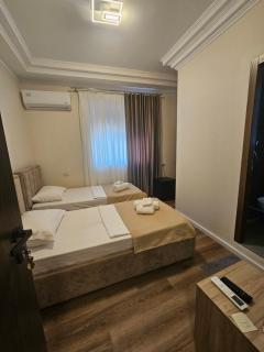 Bazaar Central Rooms - Gjirokastër - 6