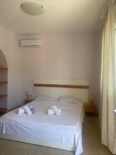 Castel Room - Himarë - 1