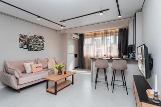 Apartment KeyGo #0166 near Republic Square - 0