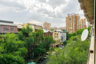 KeyGo #0166 I 2 Bedroom I Near Republic Square - Yerevan - 6