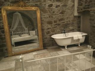 Montalto - in the Italian Village - 2
