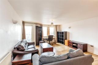 Double room at Capital Edge - Bristol - 7