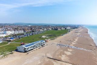 Modern beach apartment - Lancing - 1