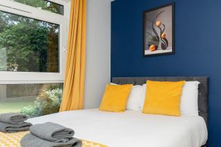 Open Mind Property - 4 Bedroom Flat & FREE parking - Bournemouth - 8