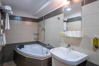 Hotel u Ledu - Velké Popovice - 4