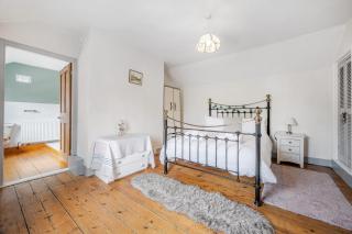 Charming Grade 2 Listed Oak-beamed Cottage - Sawston - 2