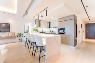 Golf Course And Canal Views, Mins to Dubai Marina And Dubai Mall, Golf Towers T1 - The Greens by Deluxe Holiday Homes - 4