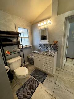 Lovely Studio Rental with Hamilton Creek Views for Vacation in Marble Falls, Texas - Marble Falls - 3