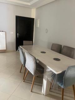 Charmant logement avec salon climatisé, à deux pas de BIM - 5