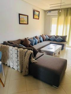 Charmant logement avec salon climatisé, à deux pas de BIM - 4