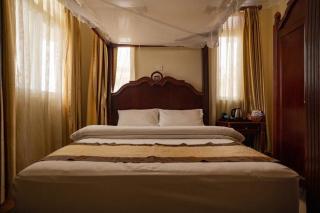 Island Paradise Inn - Ngambo - 9