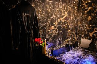 L'Aphrodite, Suite de LUXE - Love room - JACUZZI - 6